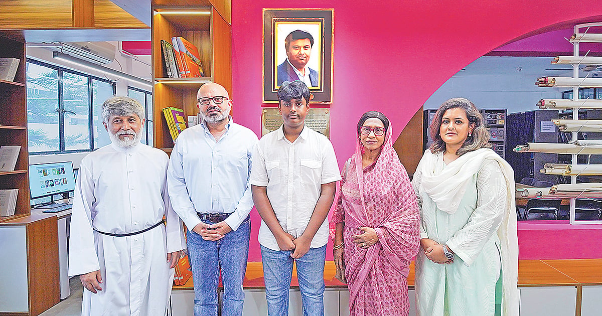 সেন্ট যোসেফ স্কুলের লাইব্রেরি আধুনিকায়নের ঘটনা