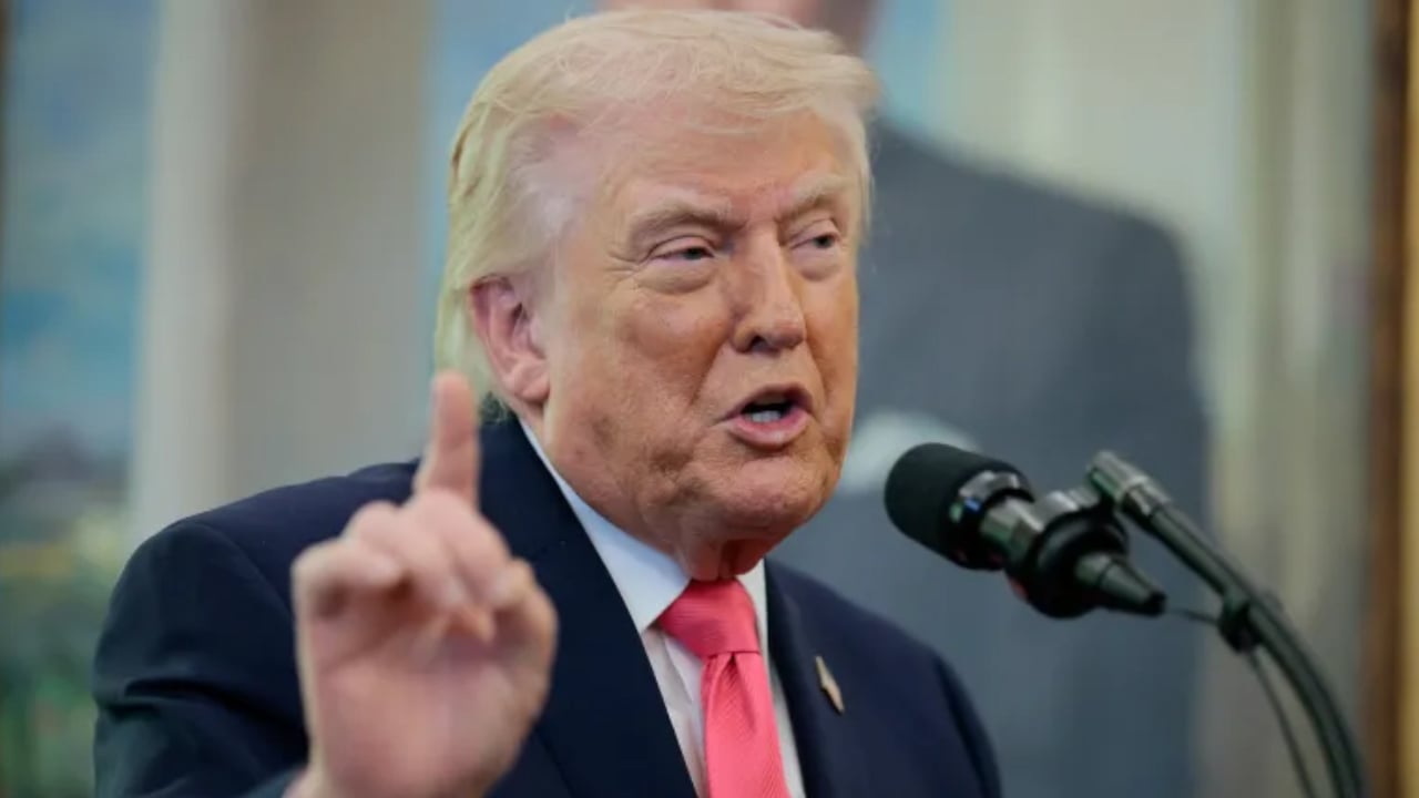 ইরানের সমৃদ্ধ ইউরেনিয়াম হস্তান্তরের ফের আহ্বান ট্রাম্পের