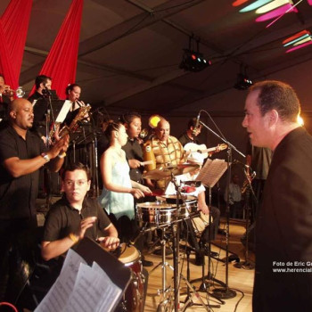Live Salsa Music Night/ Classes at the Gate