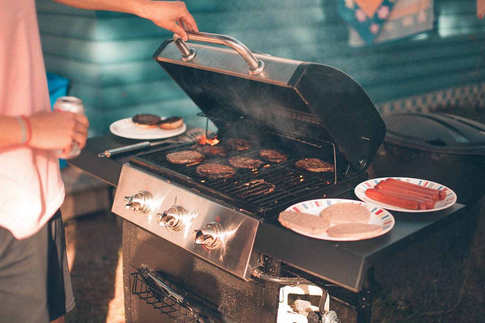 10 Best Small Gas Grills Under $300: Reviews (Expert's Recommendations)