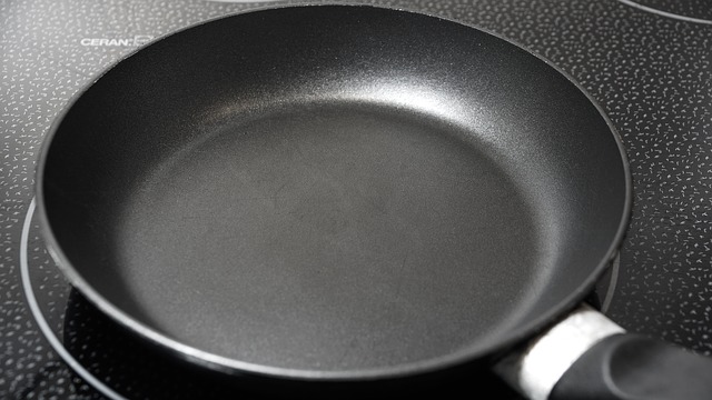 Ceramic VS Nonstick VS Stainless Steel Cookware