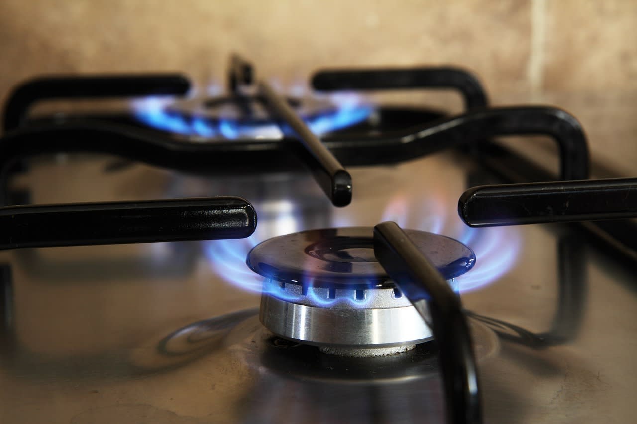 How to Use a Gas Stove