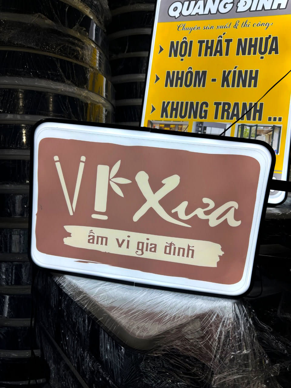 Hộp đèn quảng cáo chữ nhật mica hai mặt cho cửa hàng