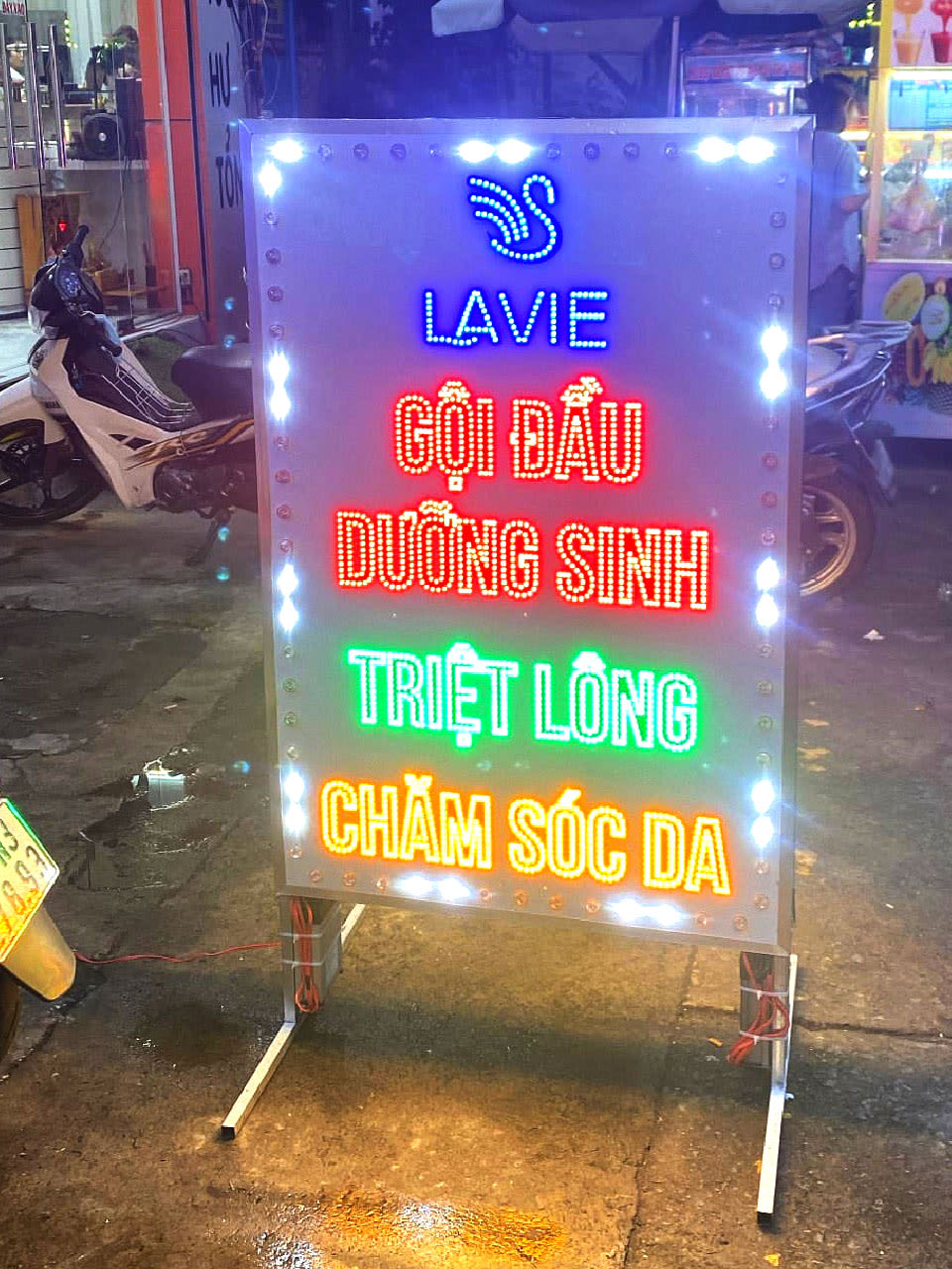 Mẫu biển hộp đèn LED hai mặt thiết kế theo yêu cầu
