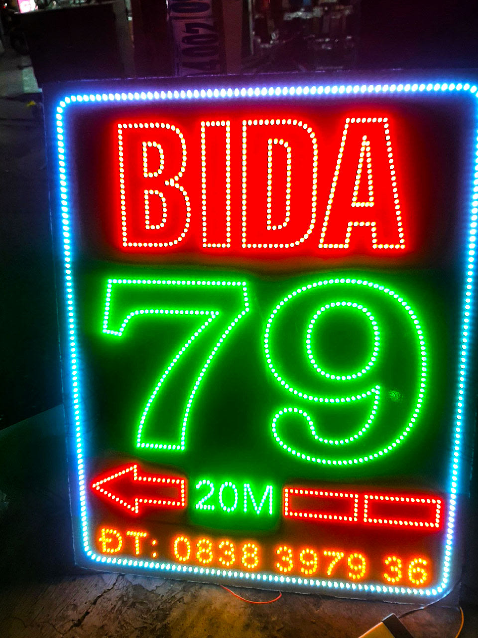 Biển vẫy LED nhấp nháy 2 mặt sản xuất theo kích thước