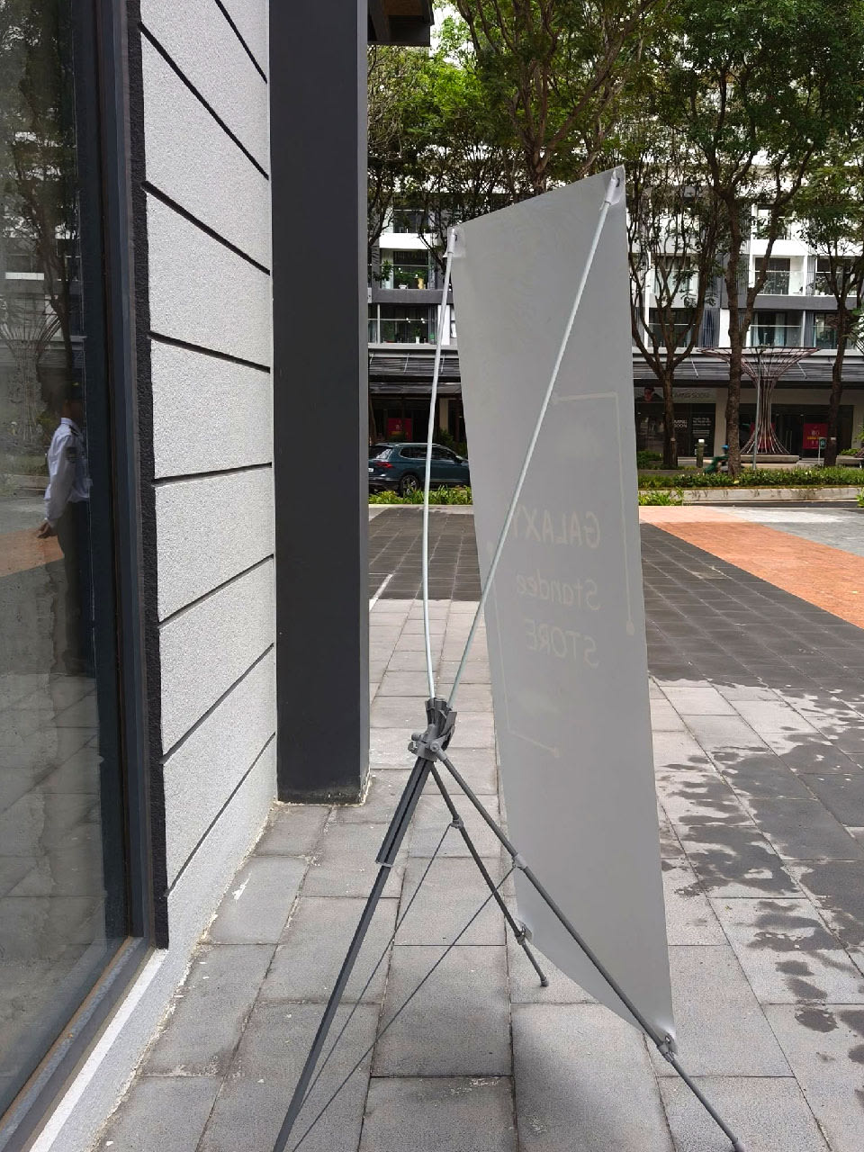 Standee chữ X in bạt 1 mặt dùng cho sự kiện