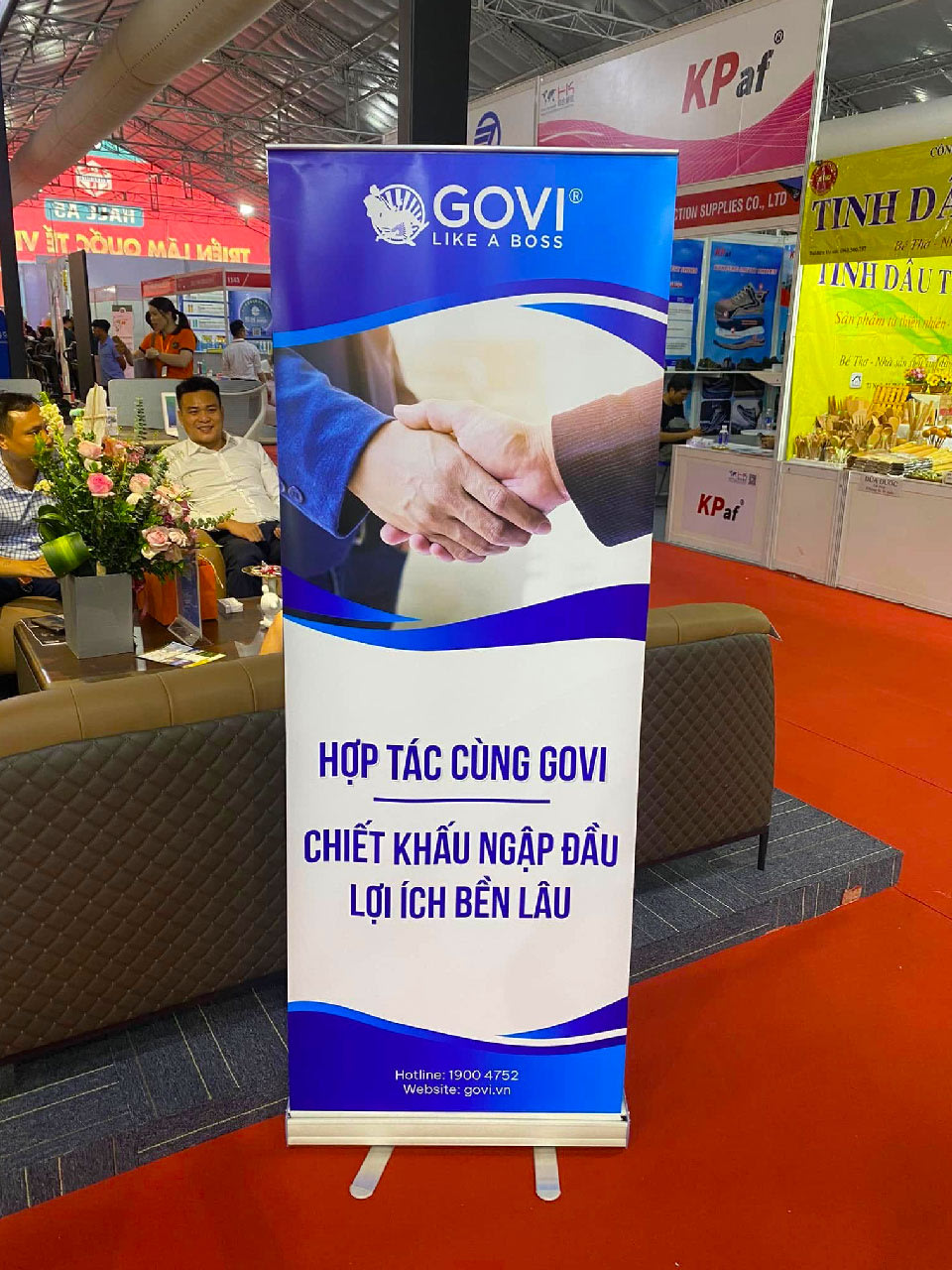 Standee cuốn nhôm cường lực trưng bày sự kiện