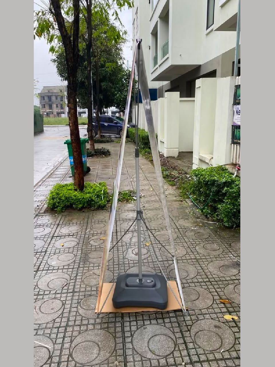 Standee đế nước cường lực cho chương trình khuyến mãi