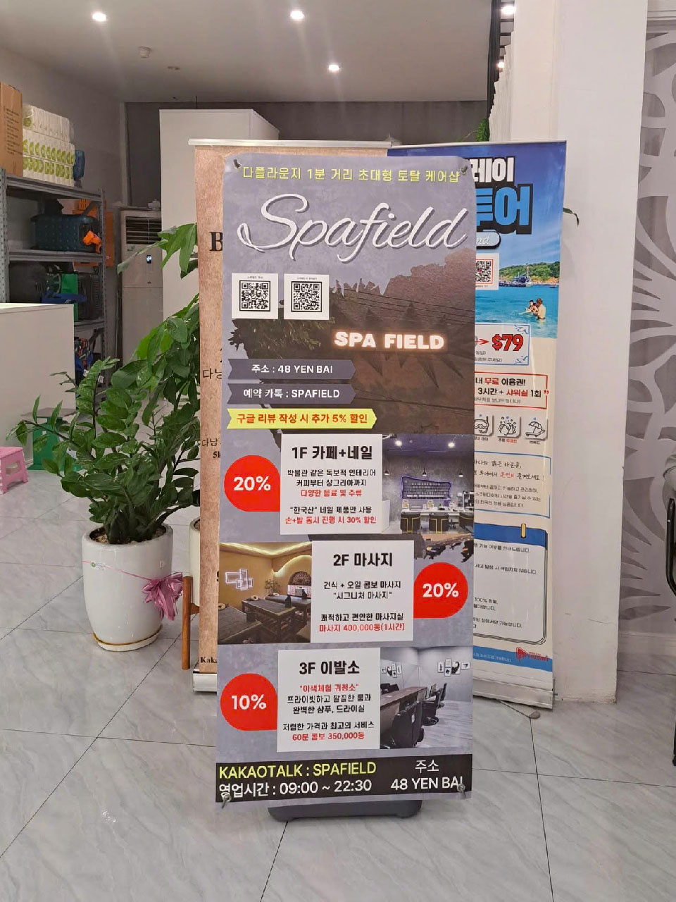 Biển standee đế nước cường lực 2 mặt