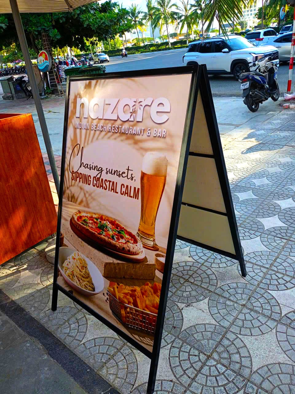 Standee khung sắt 2 mặt cho chương trình khuyến mãi