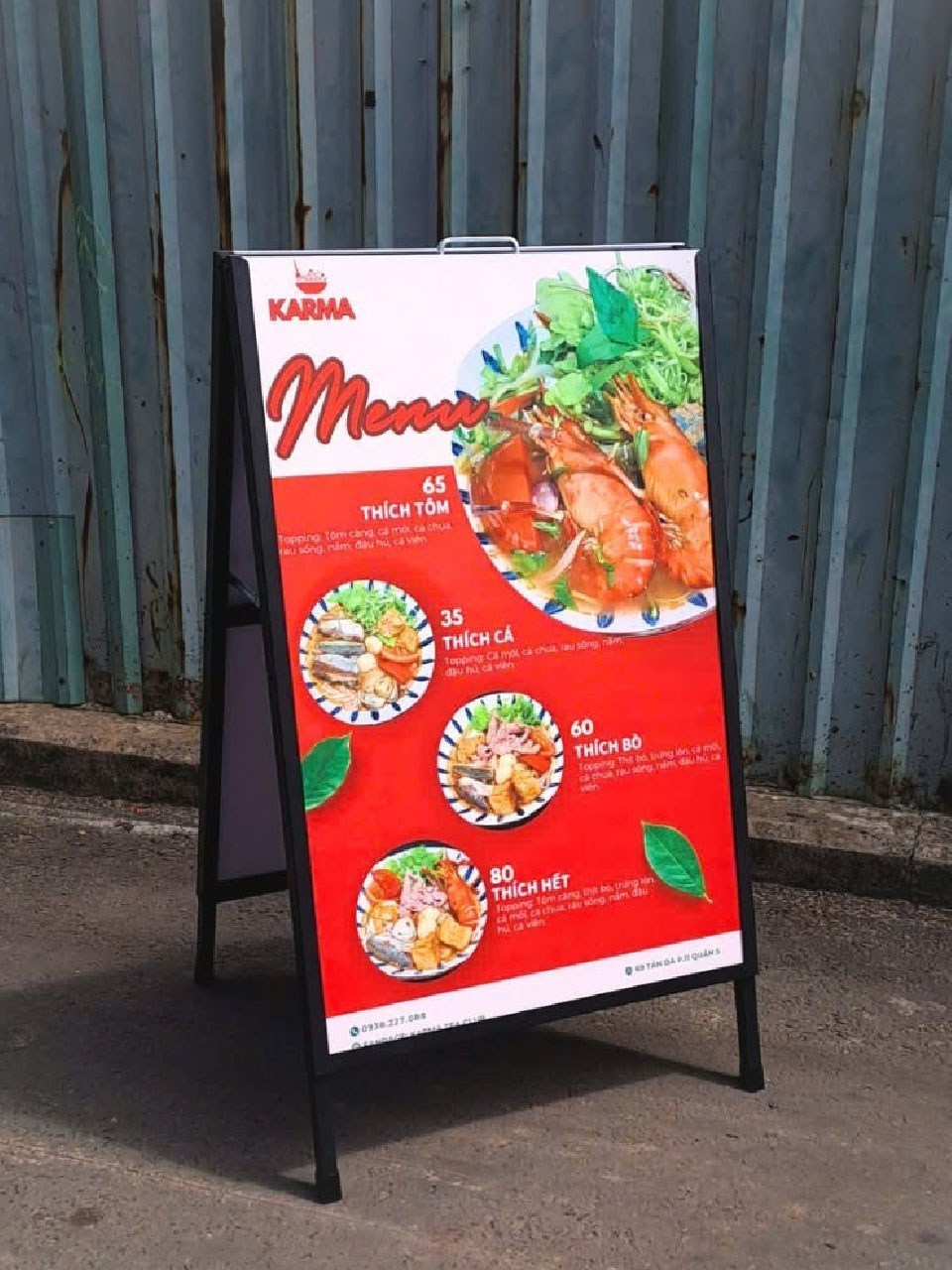 Mẫu standee chữ A 2 mặt hiện đại