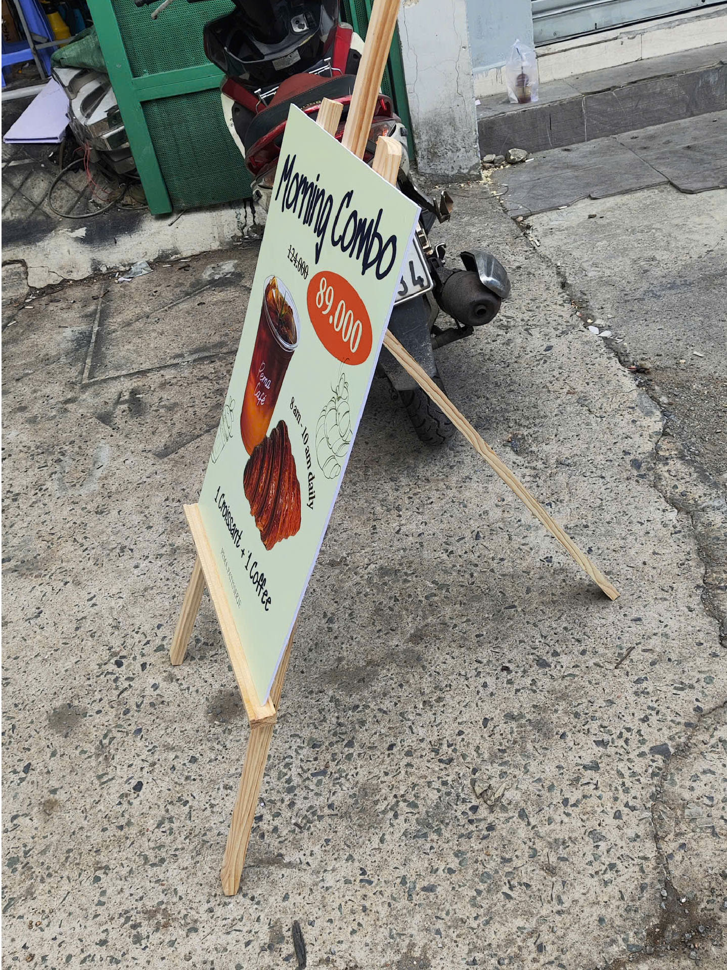 Mẫu standee chân gỗ 1 mặt đẹp