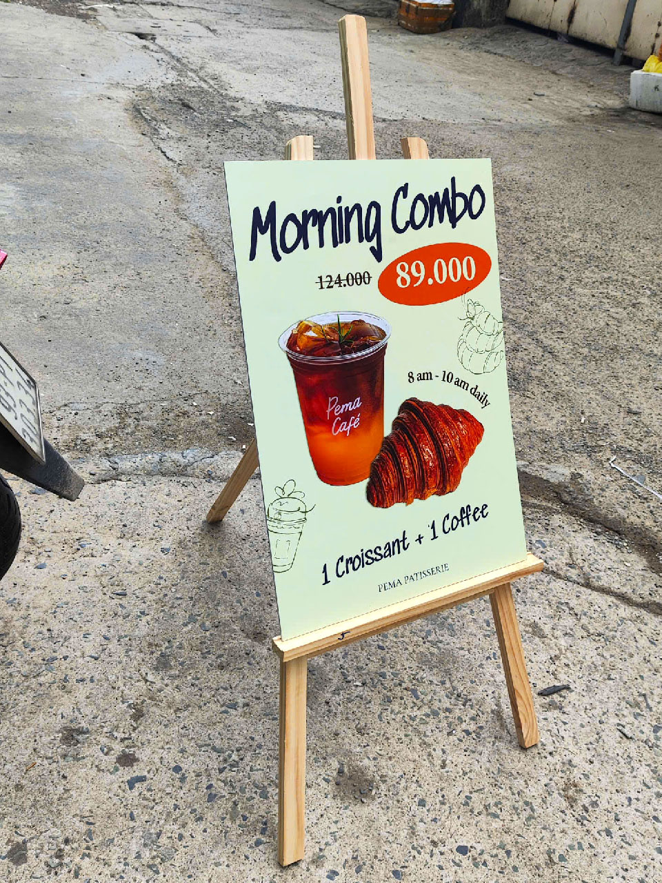 Standee chân gỗ quảng cáo 1 mặt