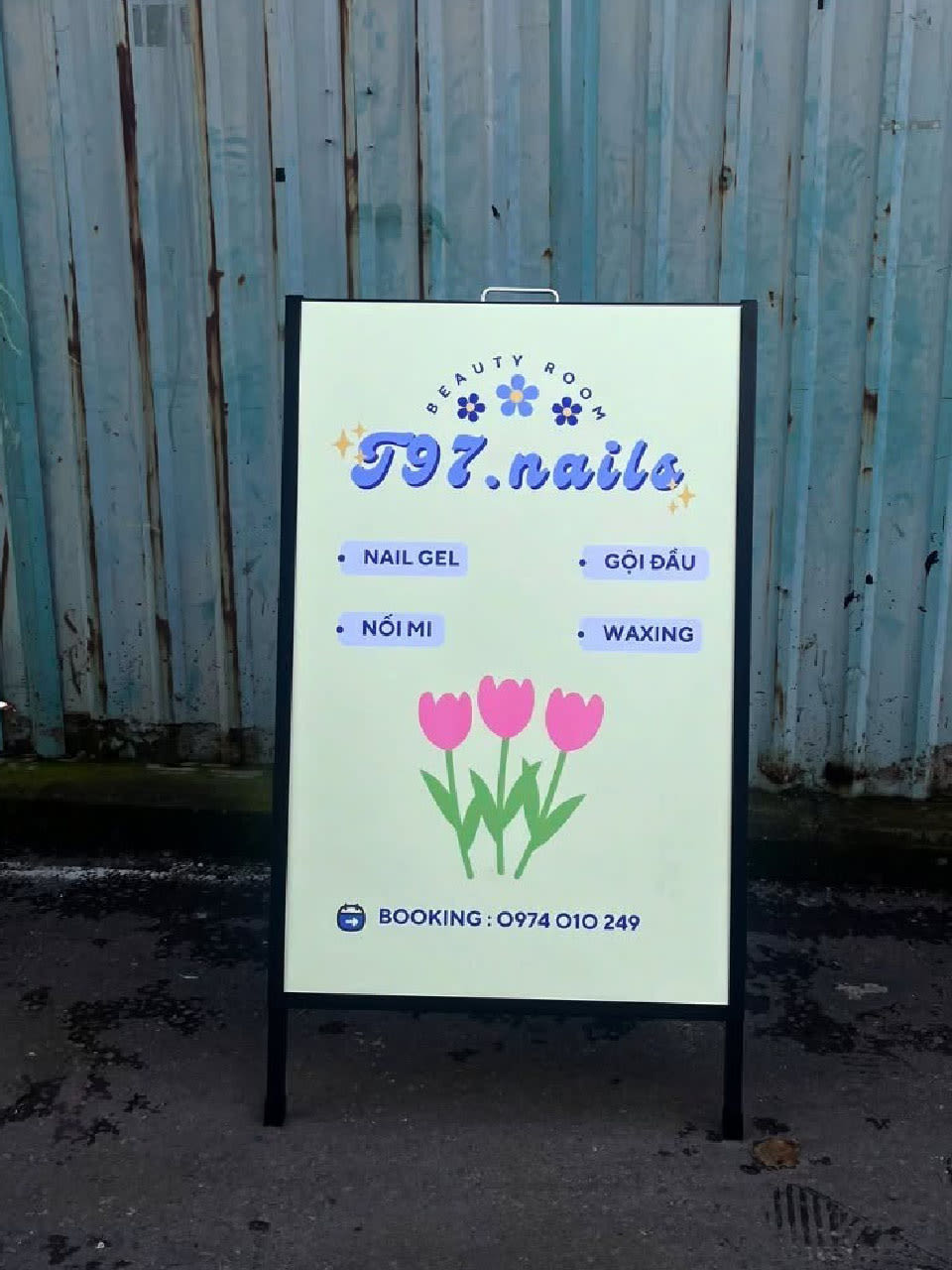 Standee chữ A Formex khung sắt chắc chắn