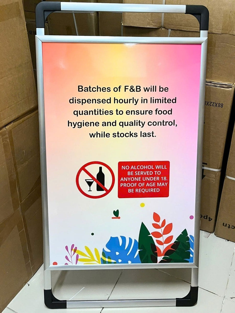 Mẫu standee chữ A Formex giá tốt