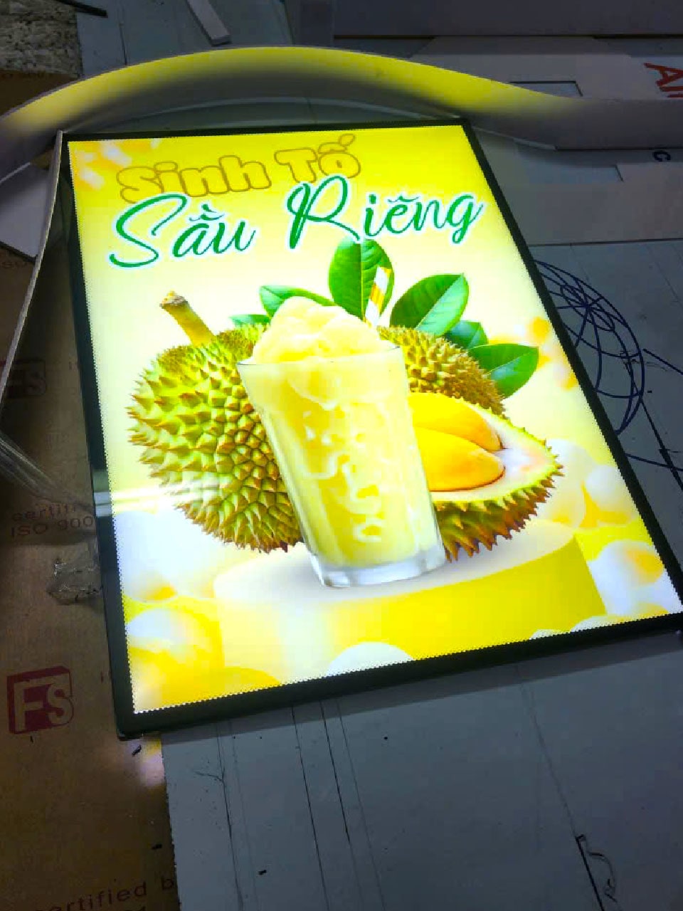 Mẫu tranh điện siêu mỏng A2 khung nhôm đẹp
