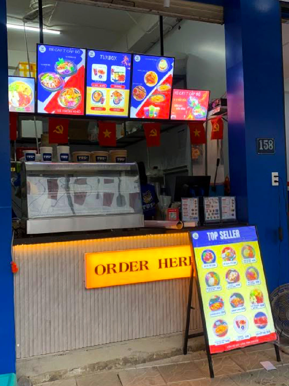 Bảng menu LED thả trần cho nhà hàng