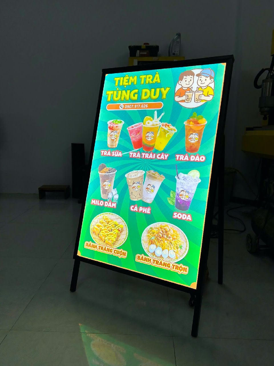 Bảng menu LED chân đứng 2 mặt 50x70cm Bảng menu LED chân đứng 2 mặt 50x70cm