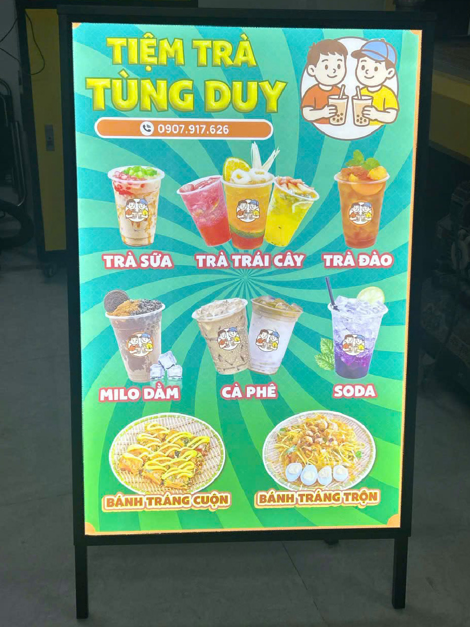 Bảng menu LED 2 mặt khung sắt chân đứng