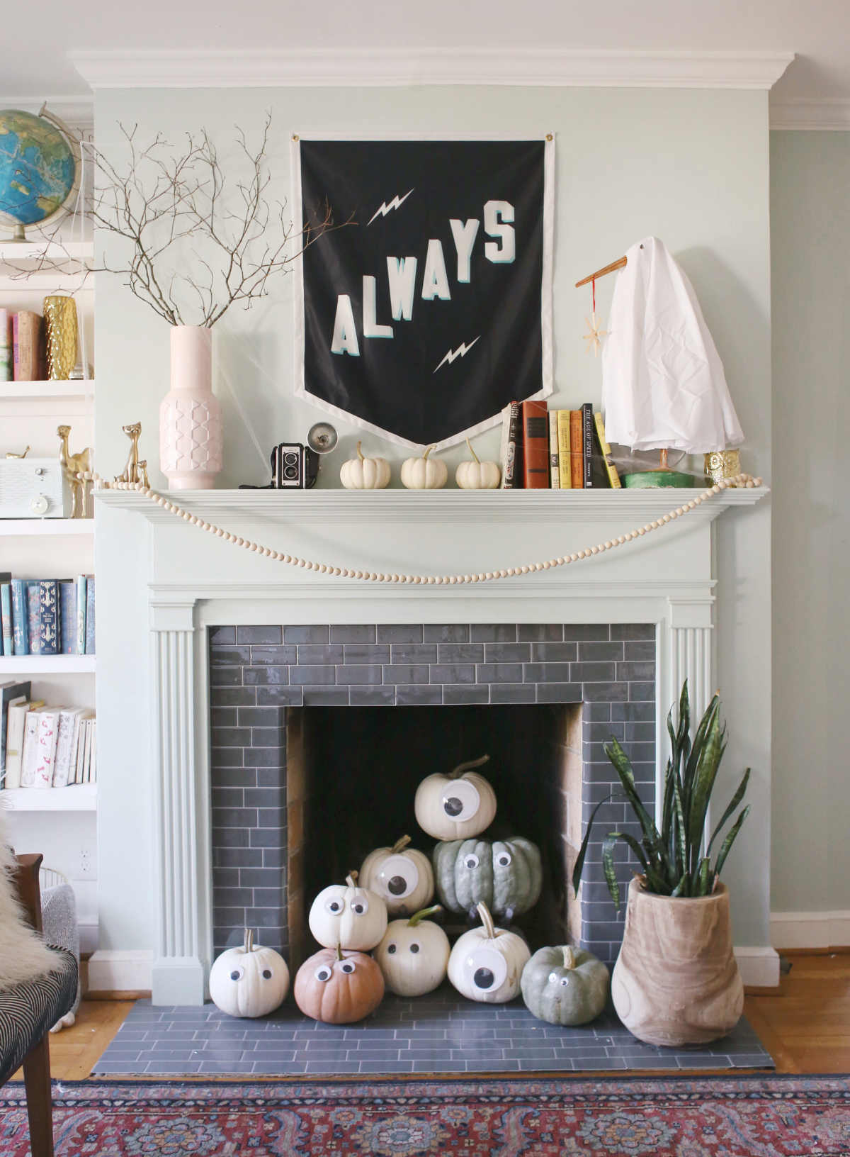 simple, easy, kid friendly halloween mantel decor