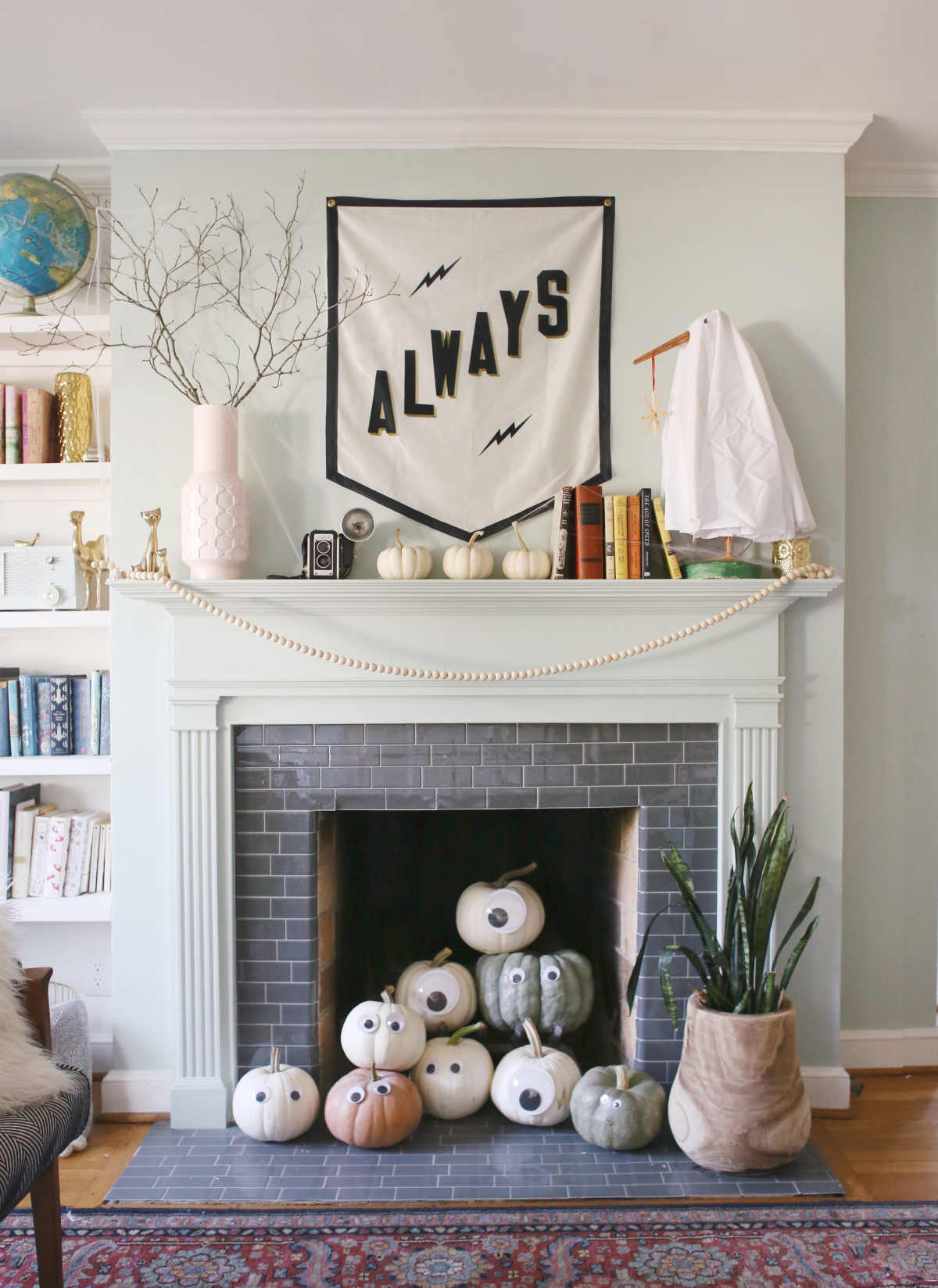 simple, easy, kid friendly halloween mantel decor