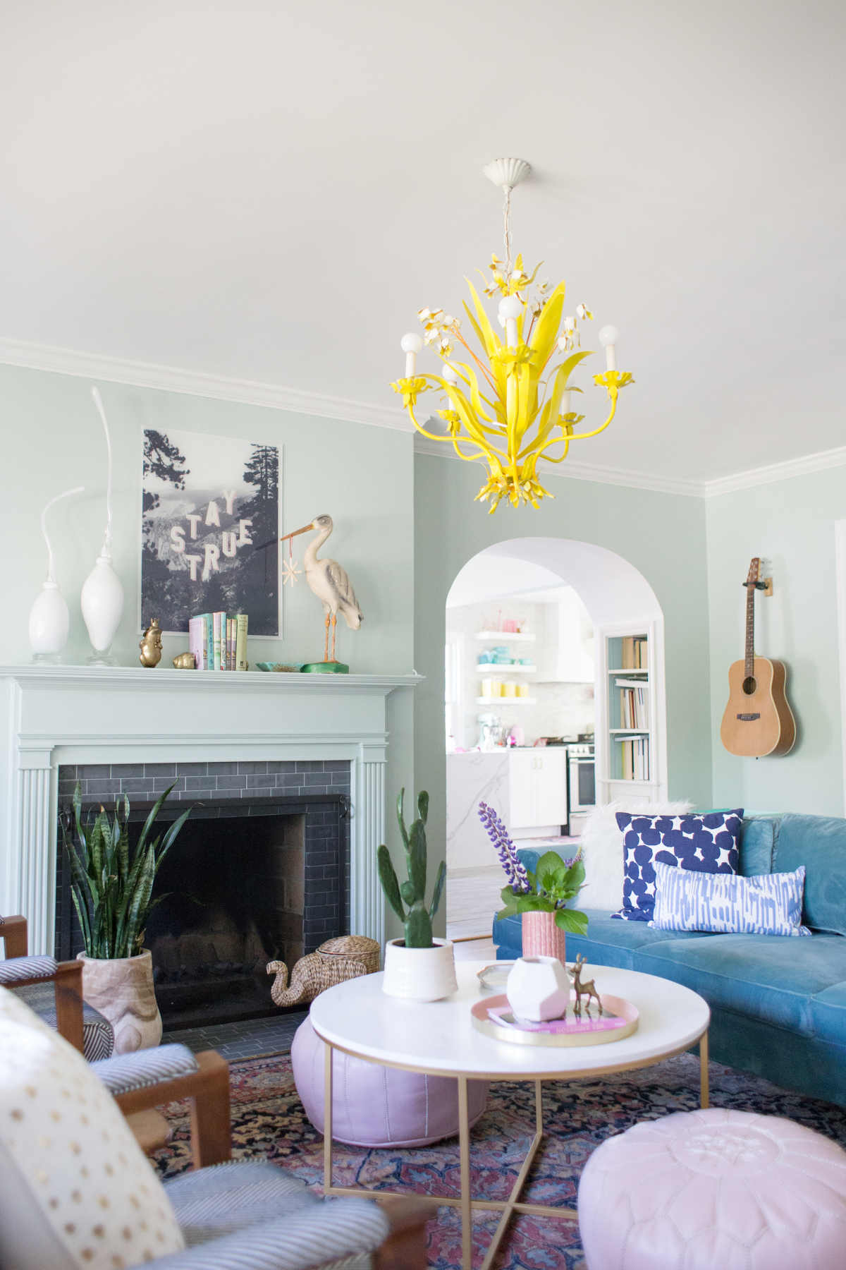 A Living Room Spring Refresh With Ebay Lay Baby Lay