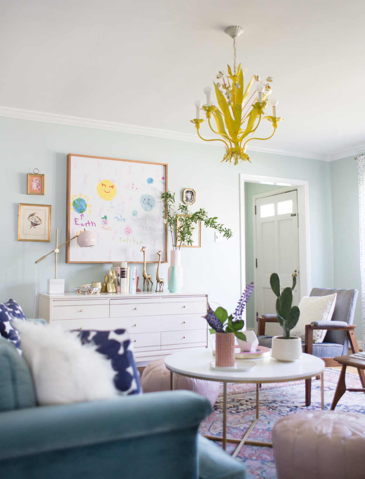 A Living Room Spring Refresh With Ebay Lay Baby Lay