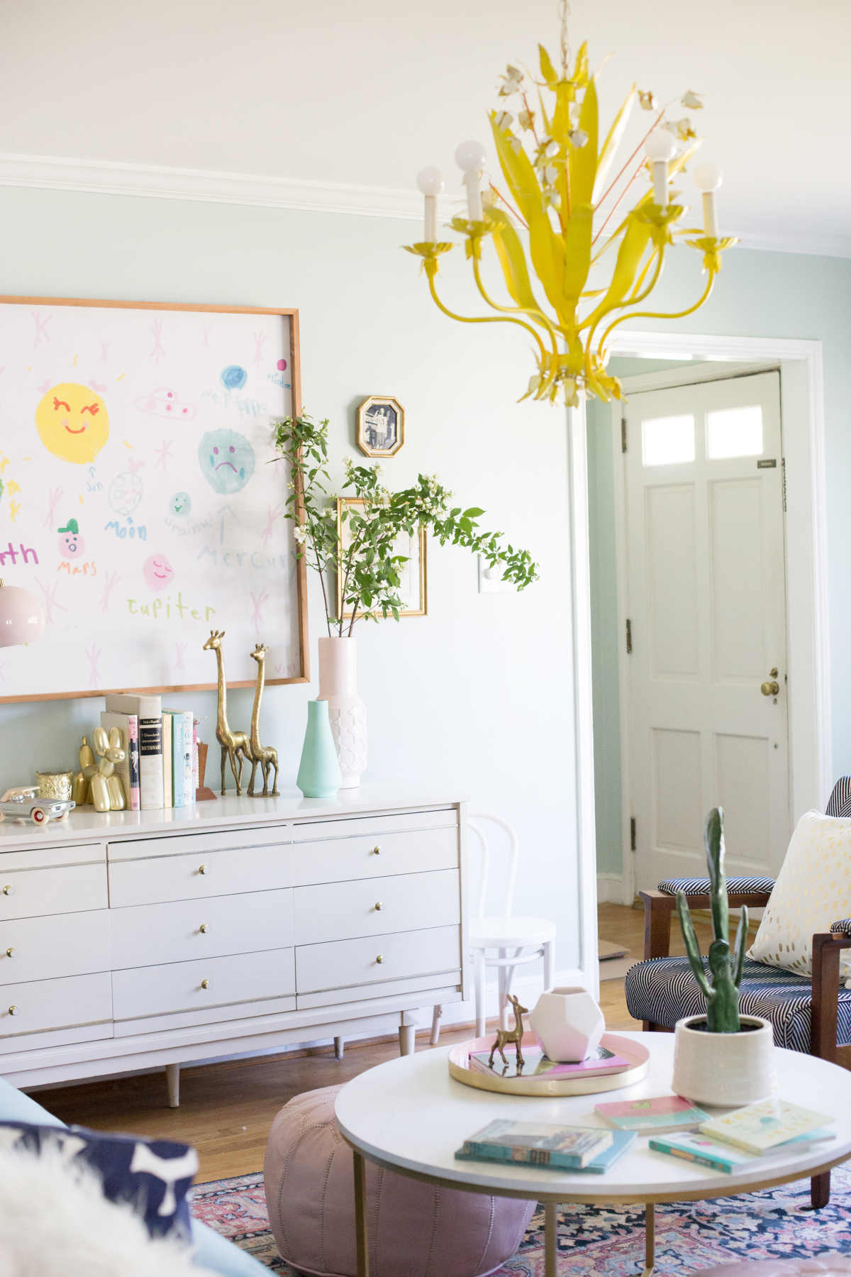 A Living Room Spring Refresh With Ebay Lay Baby Lay