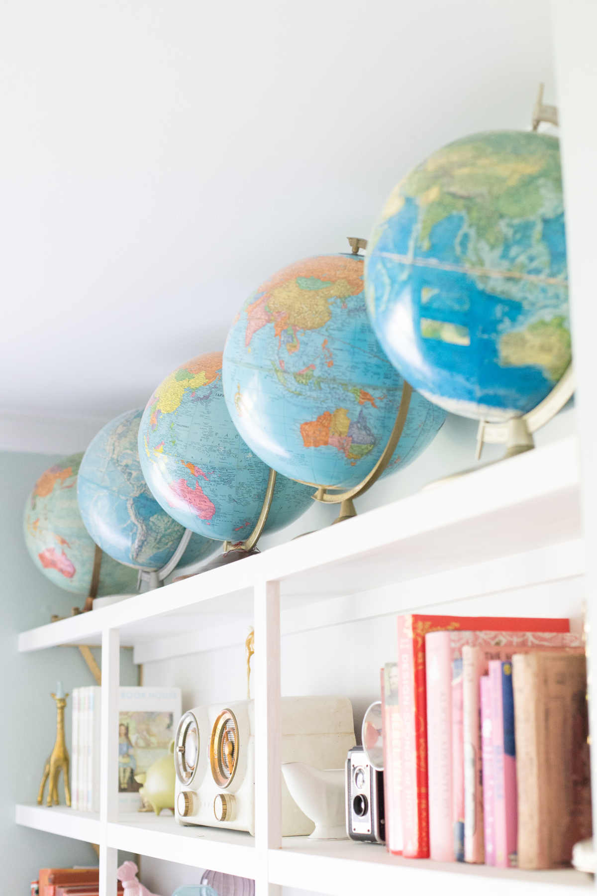 A Living Room Spring Refresh With Ebay Lay Baby Lay