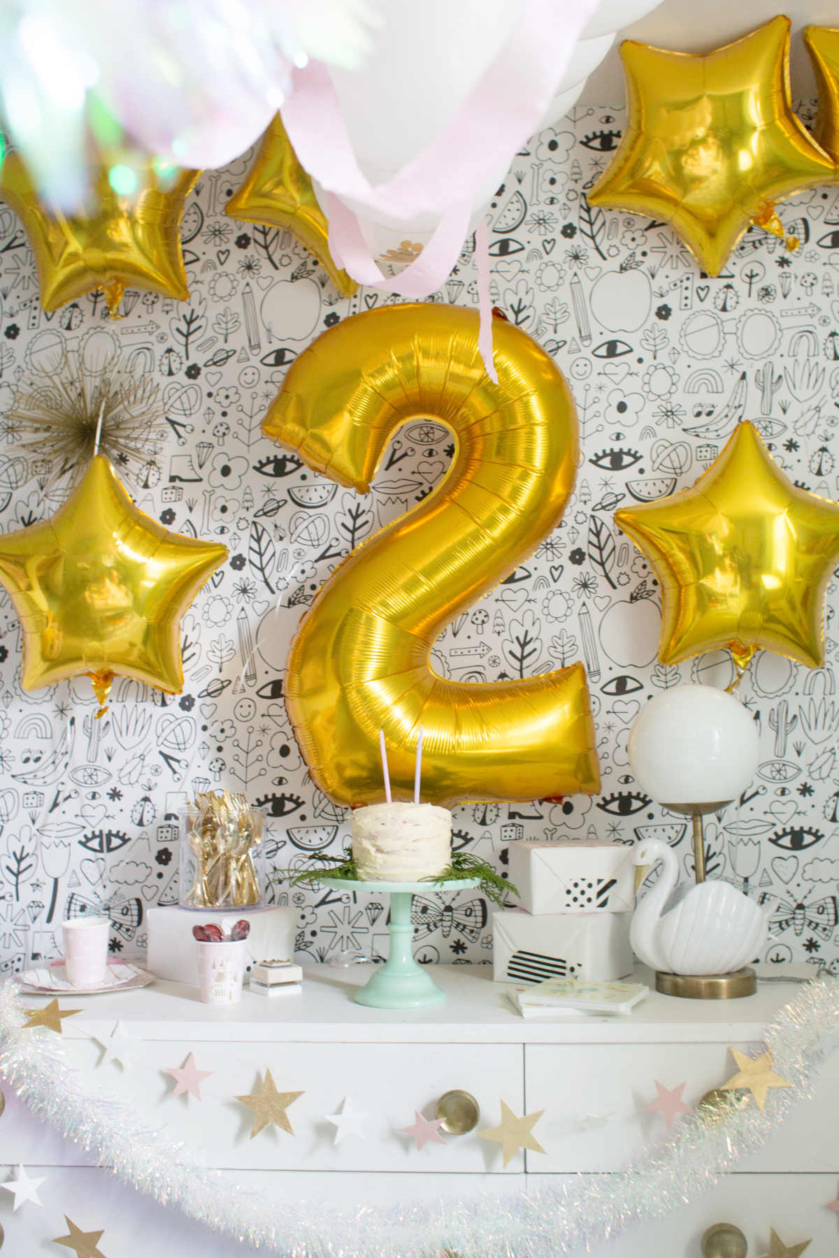 Easy Golden  Birthday  Party Ideas  Lay Baby Lay