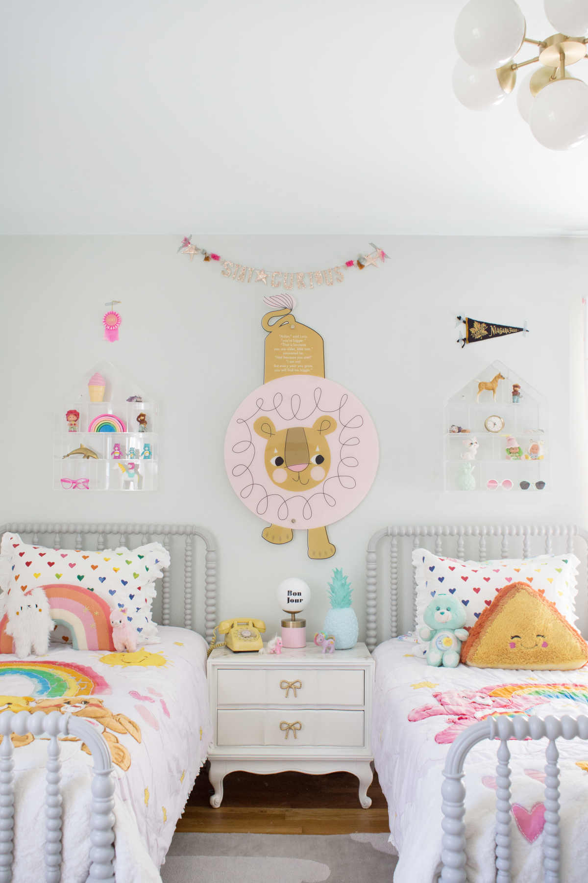 Shared Room Ideas For Three Girls - Lay Baby Lay