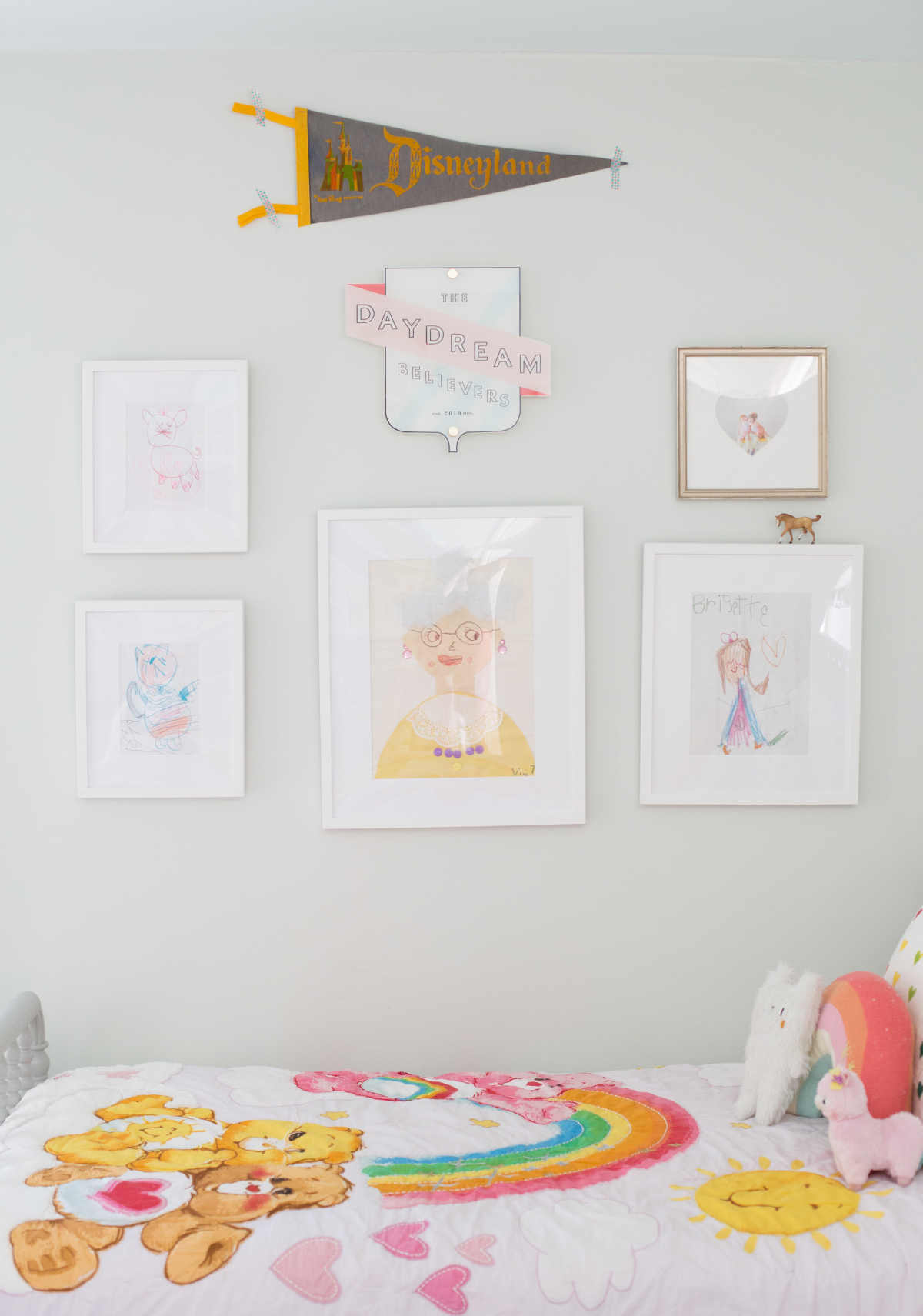 Shared Room Ideas For Three Girls - Lay Baby Lay