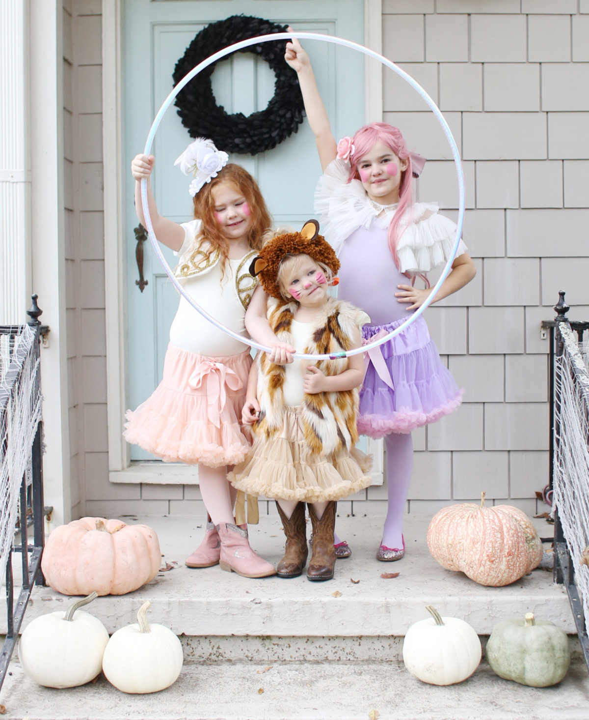 easy and cute circus halloween costumes lion , lion tamer, and trapeze artist the greatest showman halloween costumes easy and cute lion, lion tamer, and trapeze artist