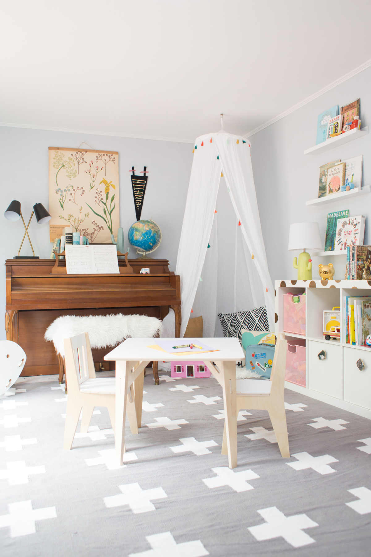 Minimalist Neutral Playroom Ideas for Small Space