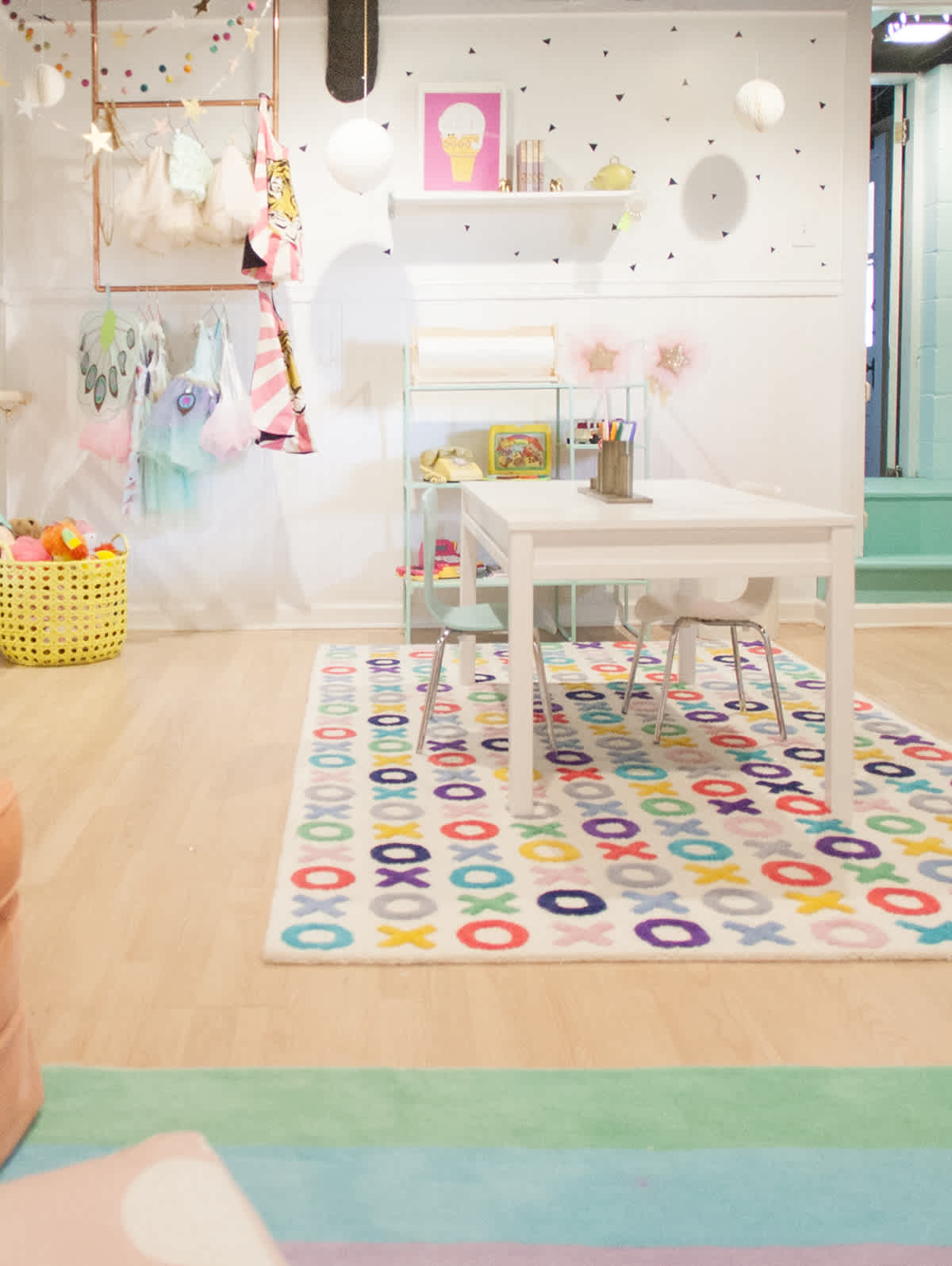 A Playroom For Girls - Lay Baby Lay