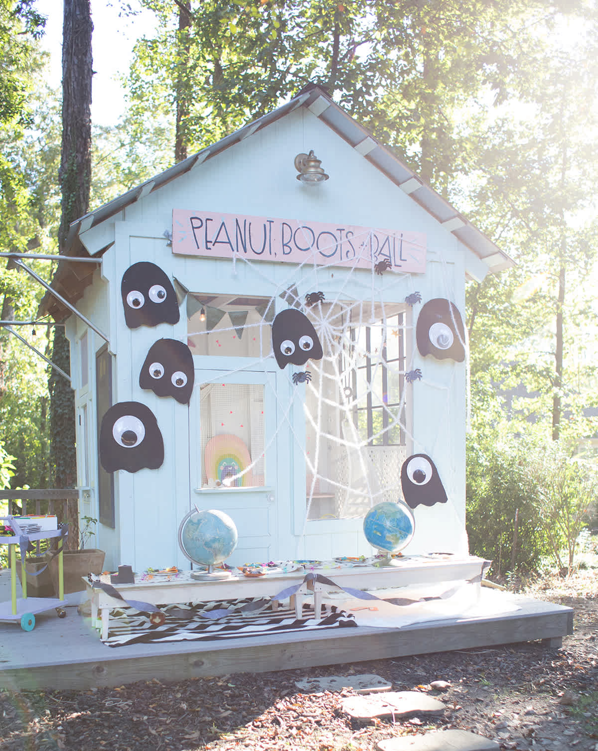 cute and easy halloween party decor