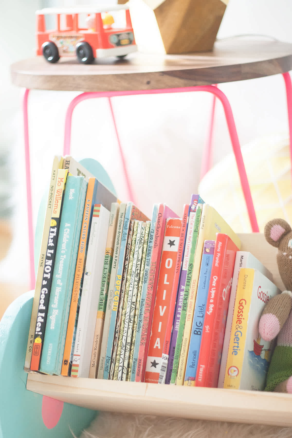 DIY book bin how to make a bookcase