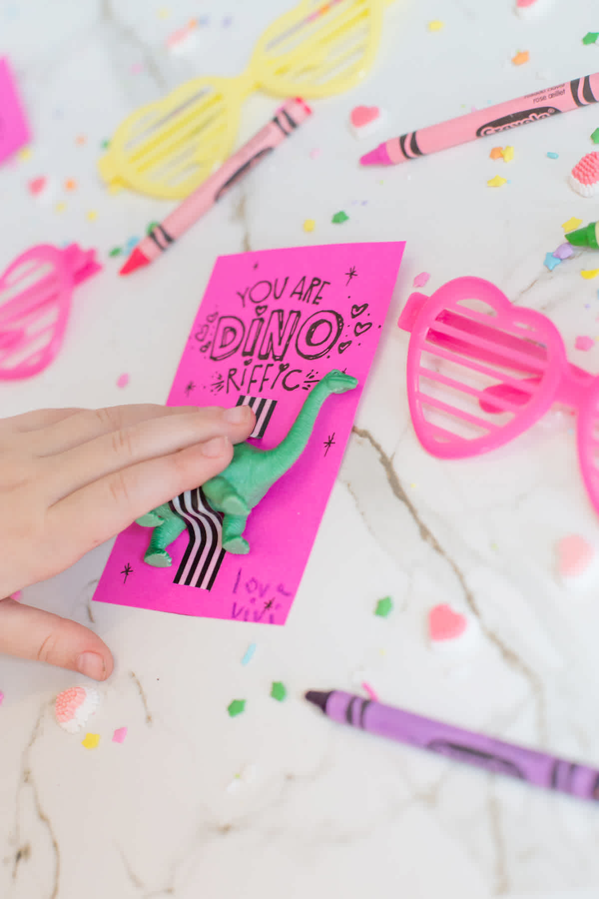 DIY no candy valentines DIY no candy valentines