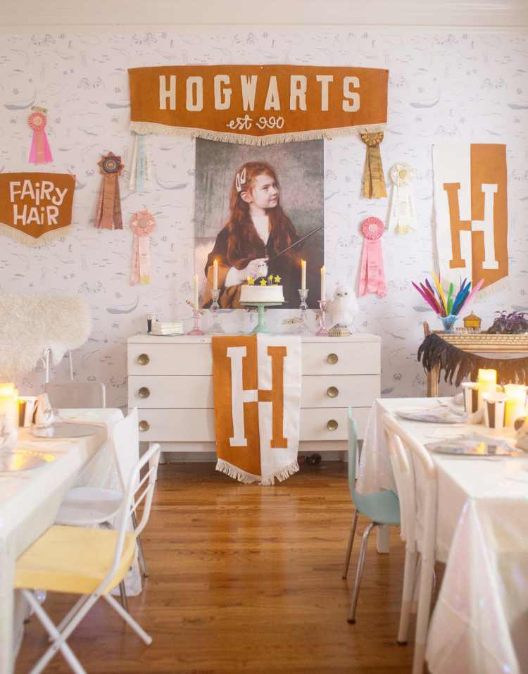 Simple And Kid Friendly Harry Potter Party Ideas - Lay Baby Lay