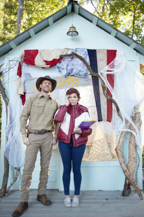 How to Throw a Stranger Things Viewing Party