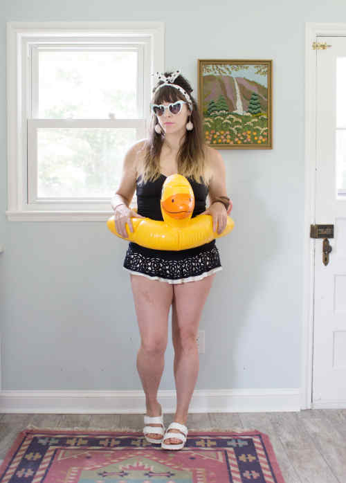 Summer Mom Must Haves for the Pool and the Beach