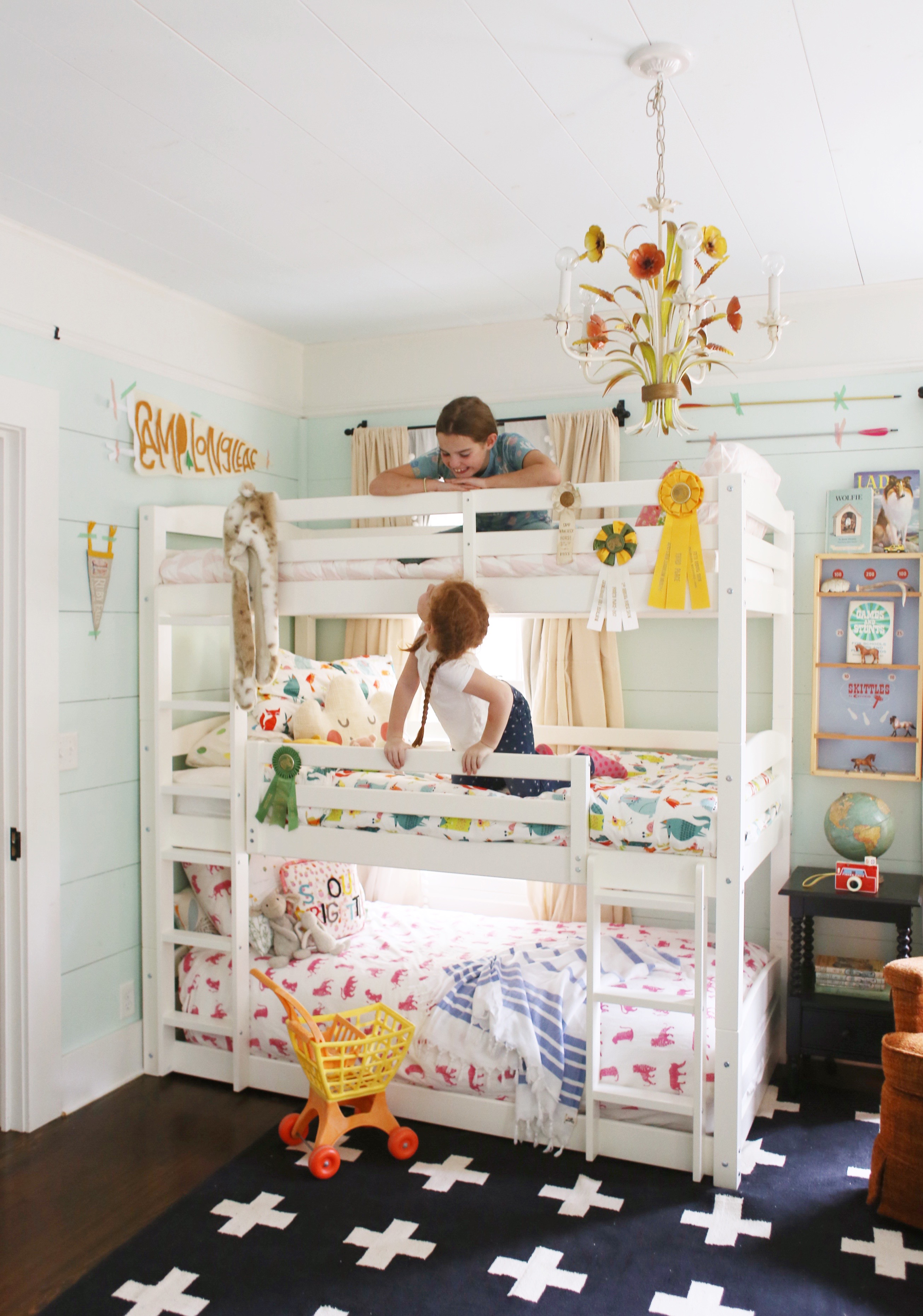 rooms to go white bunk beds