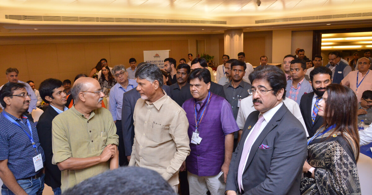 Shri N. Chandra Babu Naidu, Hon’ble Chief Minister of Andhra Pradesh and Shri Praveen Prakash, IAS, Resident Commissioner of Andhra Pradesh met senior media representatives.