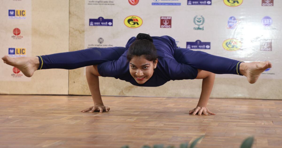 The yoga poses performed beautifully and gracefully by Ms. Jyoti left the audience spell bound