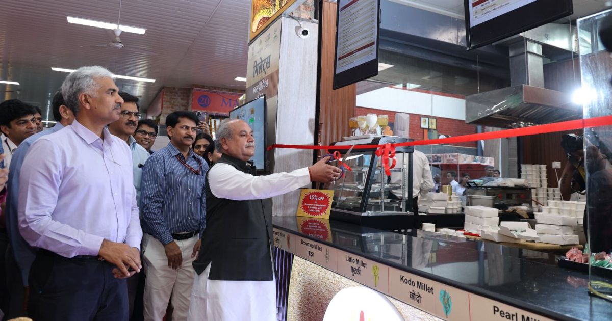 Shri Narendra Singh Tomar, Hon’ble Union Minister, MoA&FW, inaugurating the Millets Experience Centre.