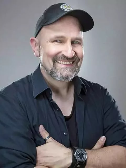 Dominik Kuhn