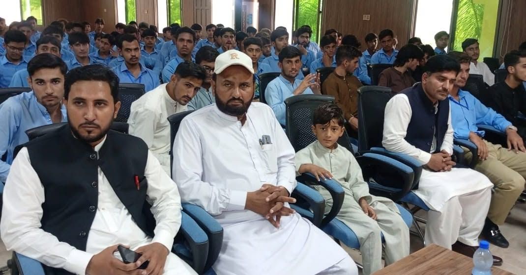 Welcome Ceremony for Newly Admitted First-Year Students at Al-Fajr Institute - photo 1