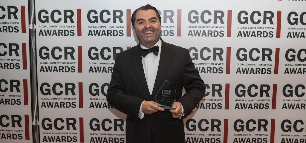 Fernando Carreño, winner of Lawyer under 40 of the Year.