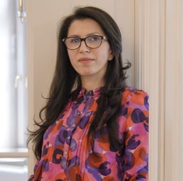 Alina Tugearu Zamfirescu Racoți promotes in Bucharest