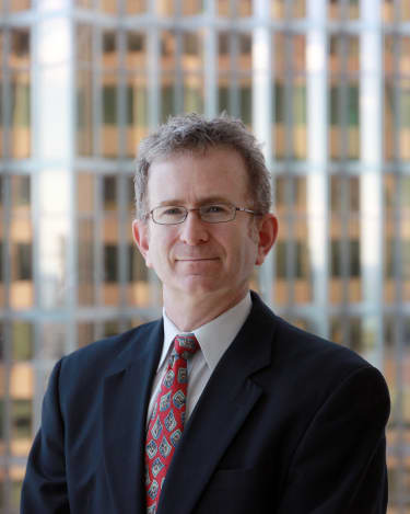 Continuing its hiring spree, Paul Hastings nets mining compliance chief